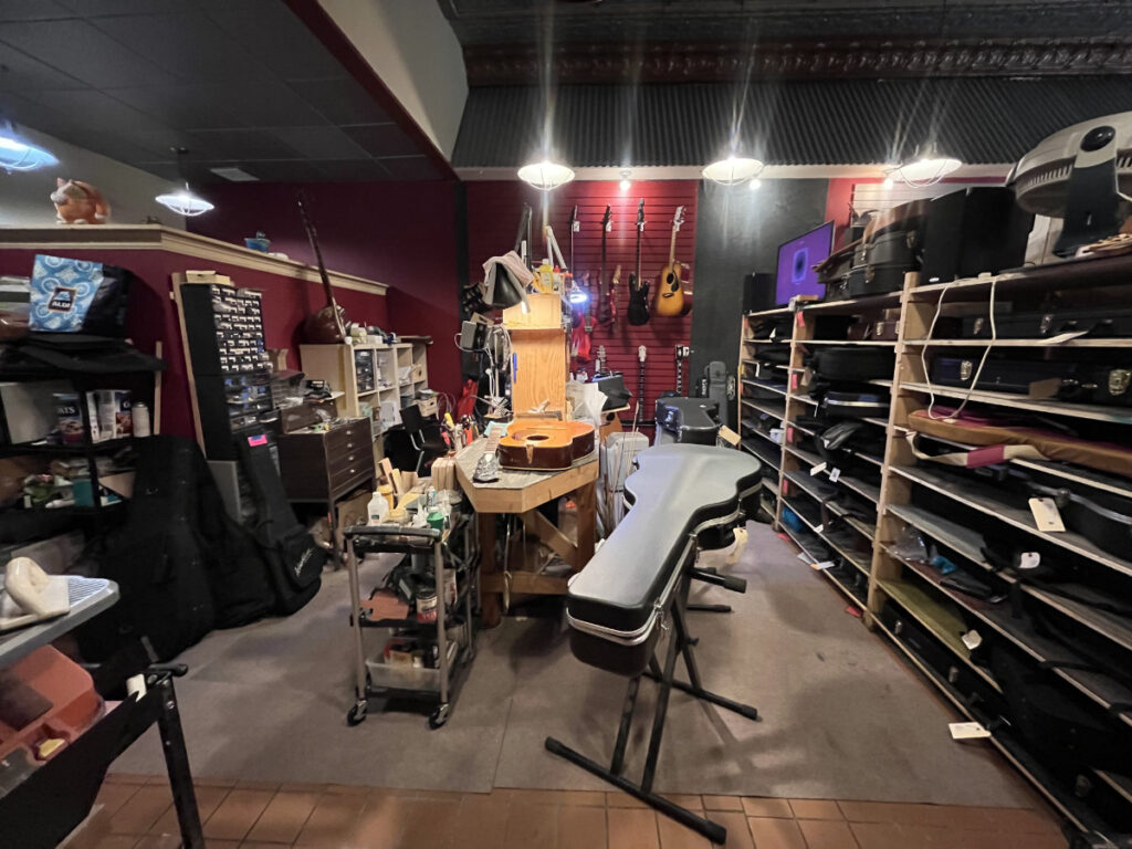 repair shop at fat cat custom guitars 01